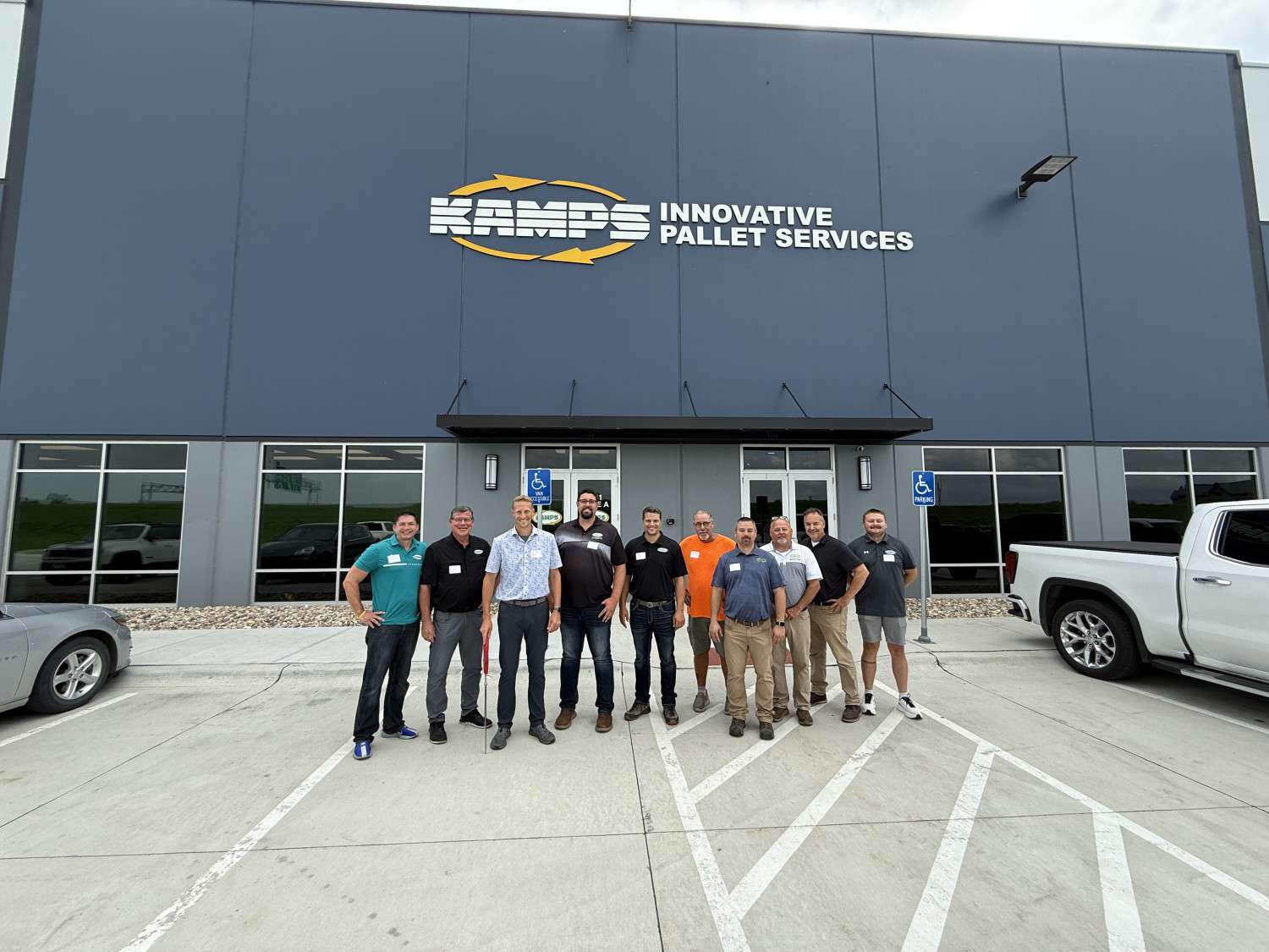 Kamps Pallets unveils state-of-the-art facility in Council Bluffs, Iowa