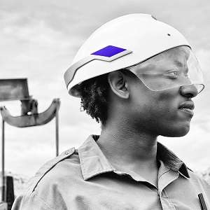DAQRI: Smart Helmet Head-Mounted Display