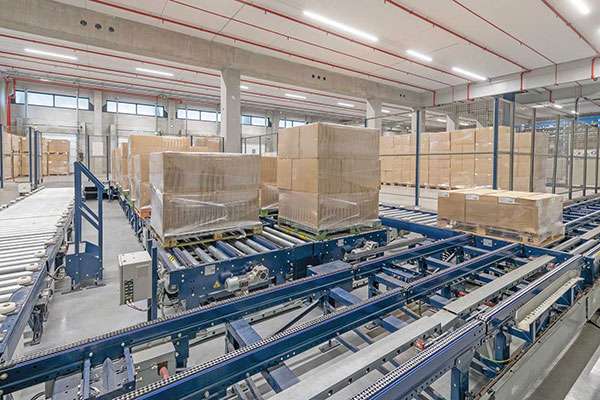 Mecalux outfits Moderna Products facility with pallet AS/RS