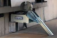 Systems Loading Dock Equipment TPR UniLock Automatic Restraint