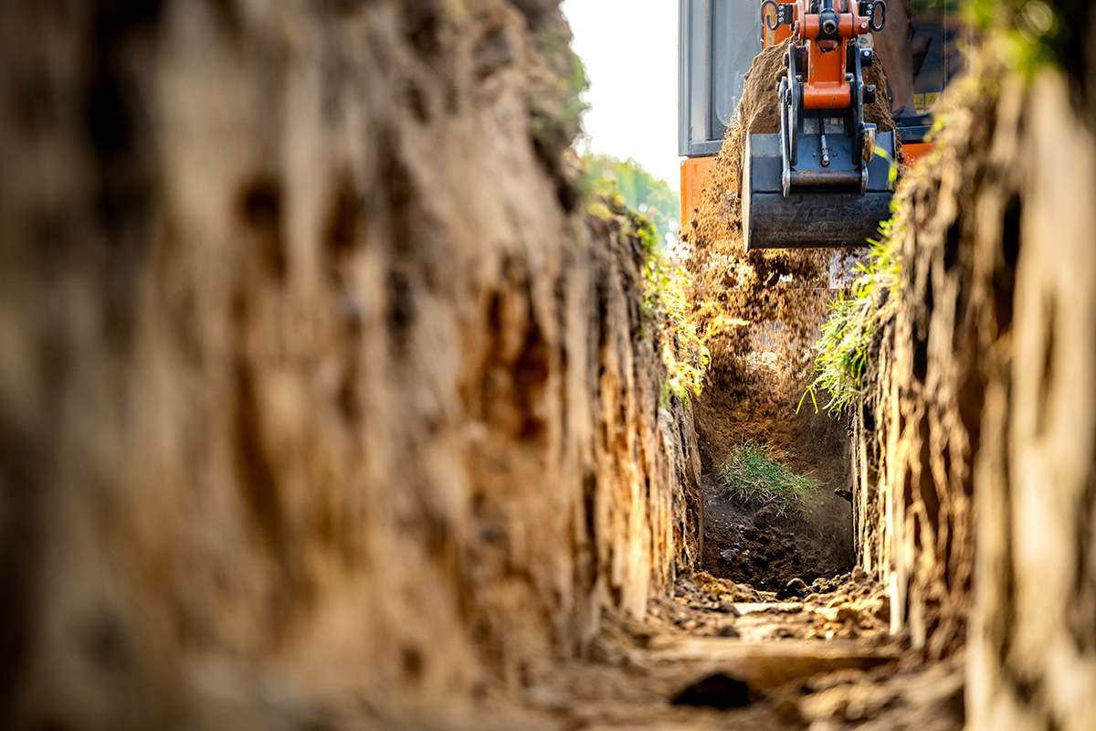 OSHA cites D L Bandy Constructors for crawl space mini excavator fatality