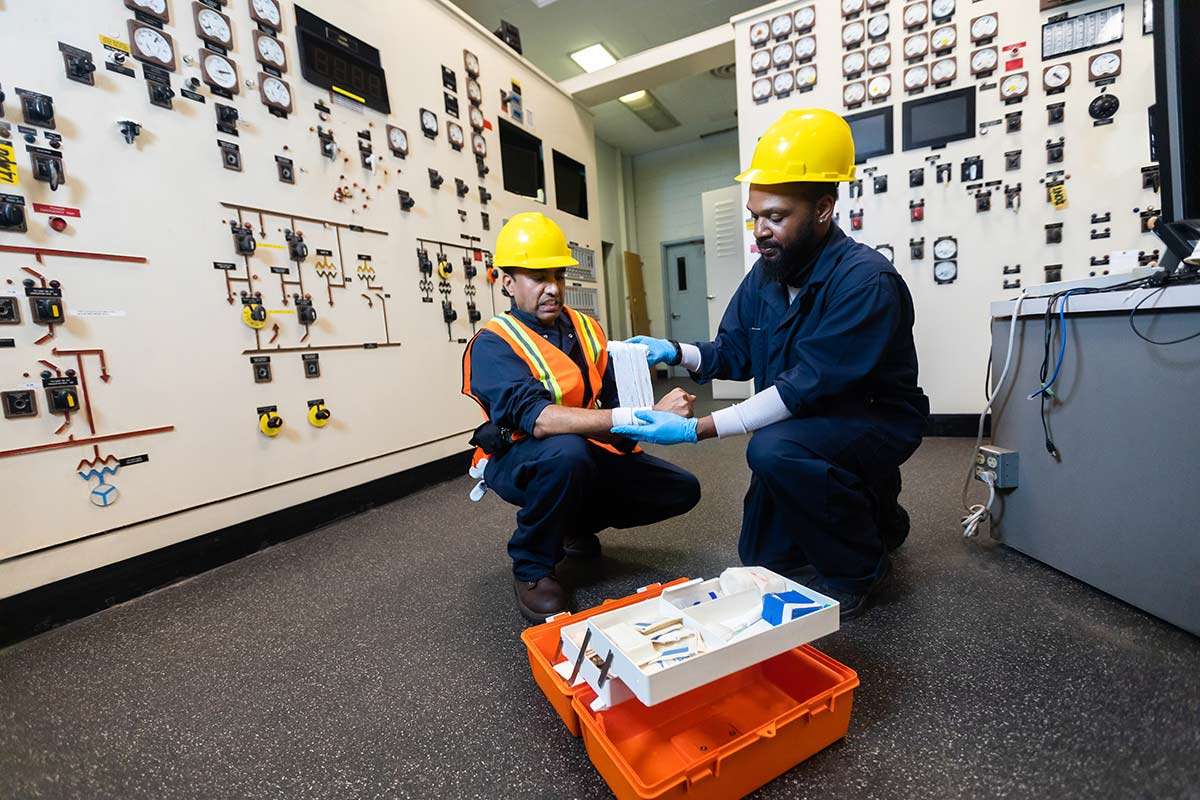 ANSI/ISEA update Z308.1 First Aid standard